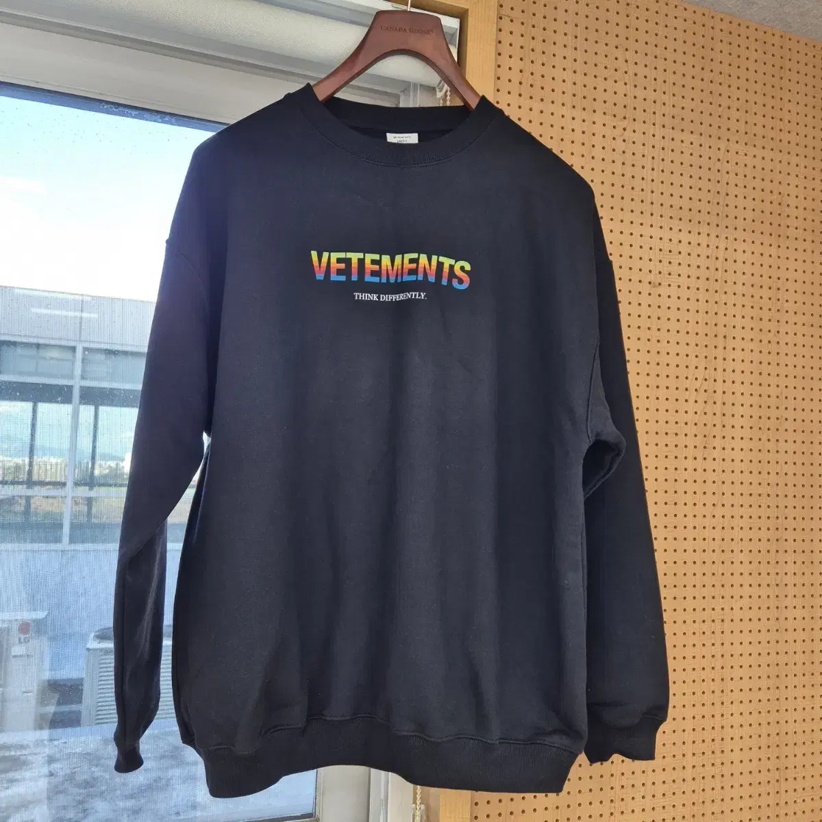 베트멍 VETEMENTS 맨투맨